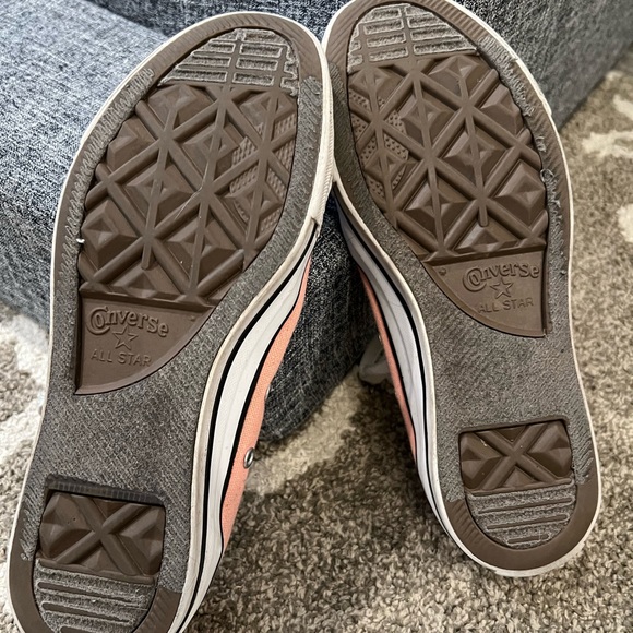 Light pink Converse - Picture 6 of 8